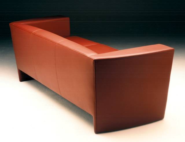 CHICAGO STYLE SOFA