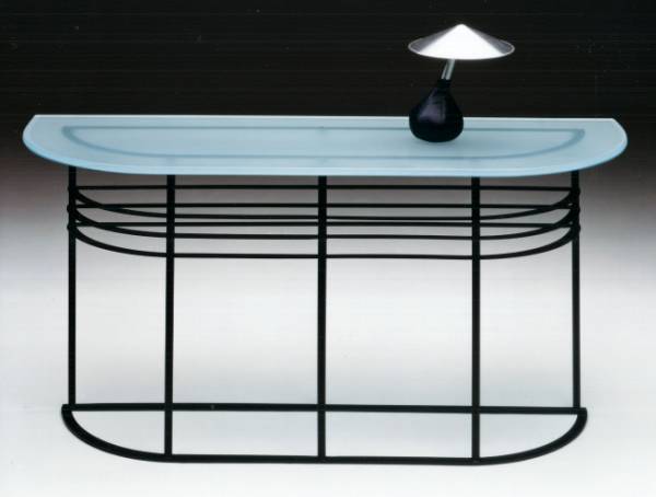 Saturn Console table