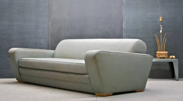 Erotas sofa